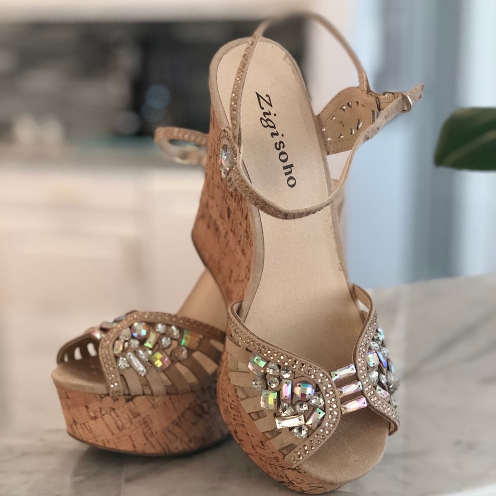 Tan wedges